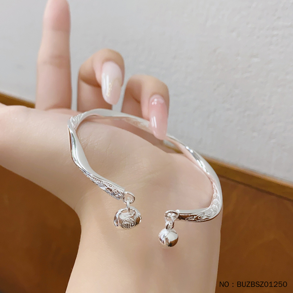 皕宝楼足银实心小胖福光珠莫比乌斯带吊饰开口手镯