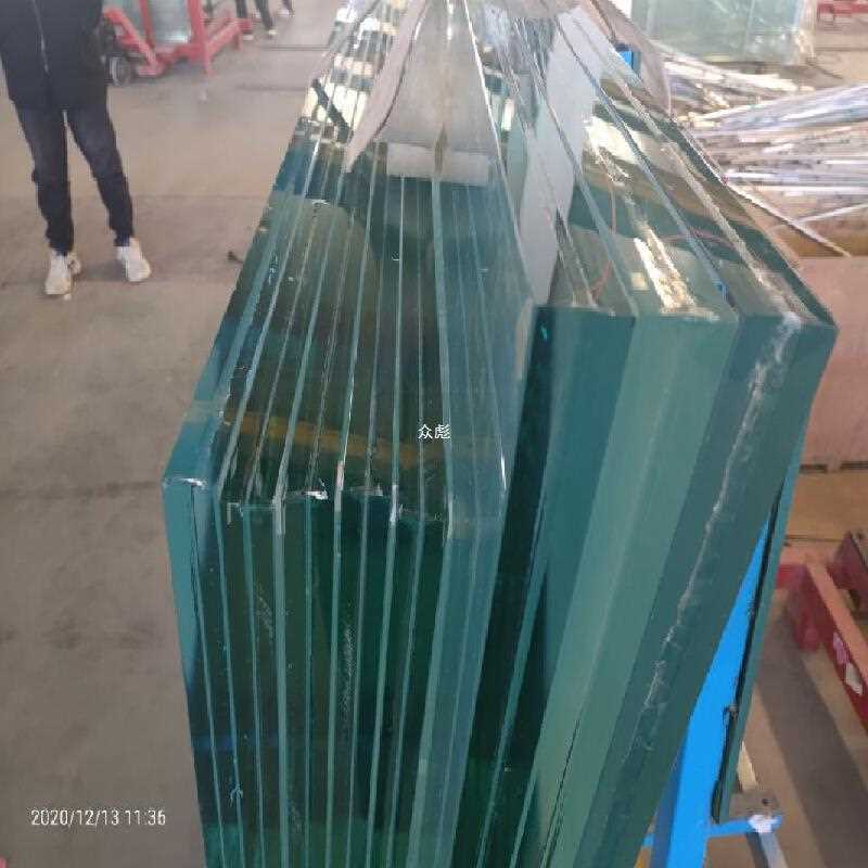 批量加工8mm10mm钢化玻璃普通平板钢化玻璃规格齐全zb3zb3