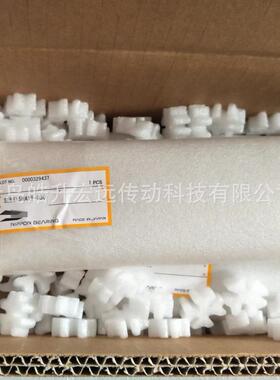 日本交叉滚柱导轨SV2150-26Z、SV2165-29Z、SV2180-32Z