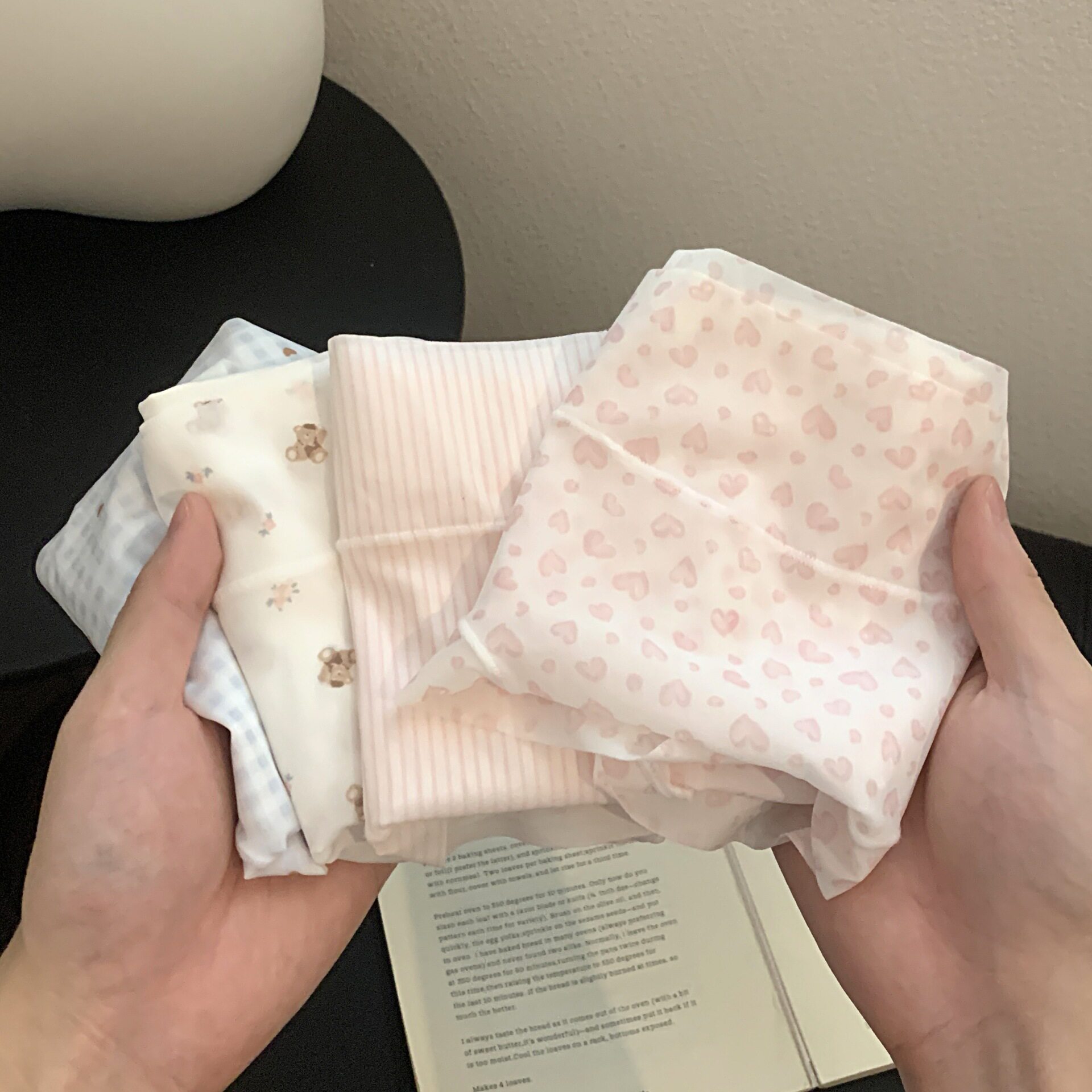 卡通可爱薄款冰丝无痕裸感中腰平角女士加长纯棉档内裤透气内裤女