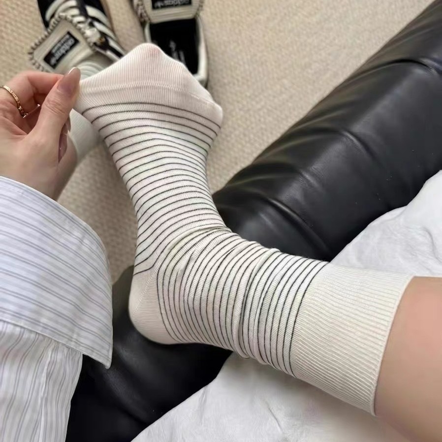 袜子女夏款条纹运动休闲中筒袜纯棉纱线中筒袜2026白色堆堆袜