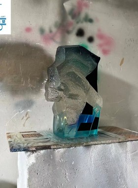 现代轻奢高档摆件酒店大堂客厅玄关抽象艺术品透明树脂雕塑装饰品