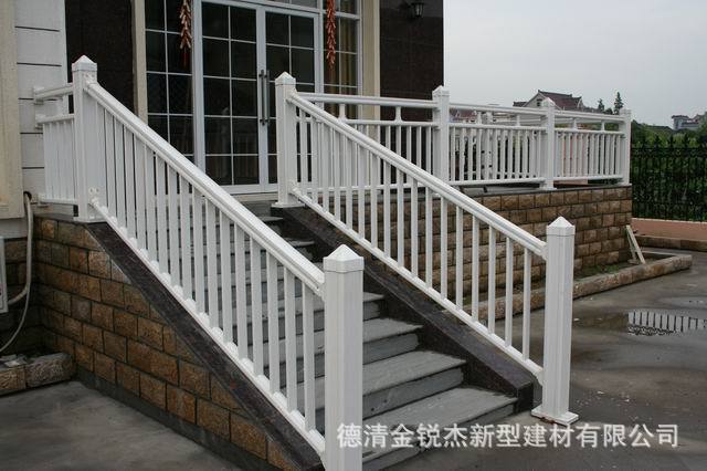 塑钢围墙草坪绿化带小区护栏 阳台楼梯扶手