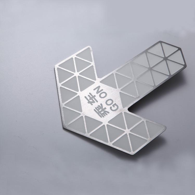 304锈SSD钢识地铁屏蔽门地面安全出口光蓄型发光不导标向夜光标志