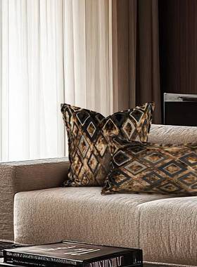 中古轻奢金咖色进口形割绒枕高沙AMU端样板房别墅客厅发抱靠垫菱