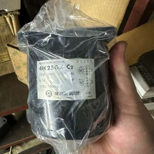 议价4IK25GK-C2电机 只有一个