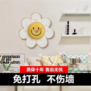 家用静音挂墙时钟简约现代餐厅装 挂钟客厅钟表2024新款 饰创意挂表