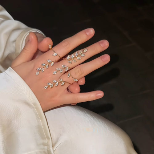 速卖通新款旋转花形手镯 百搭个性锆石手饰女 bracelet