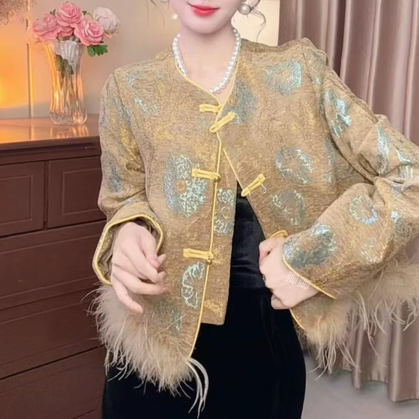 新中式风重工提花毛毛外套