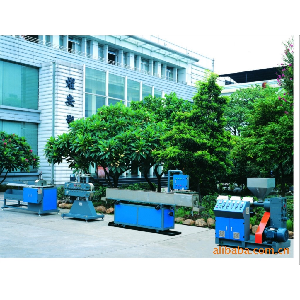 供应净水器专用食品级PE管材挤出机  管径圆度好PE净水机管拉管机,橡塑材料及制品,硅胶管/硅胶套,淘宝优惠券,粉丝福利购,淘宝优惠卷