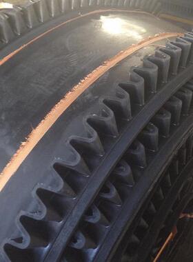 工业挡边边输送带化工煤爬场矿用爬坡传带裙坡工业QIV橡输胶传送