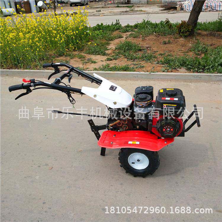 河北小块田地开沟园旋耕ZOZ机汽油四果驱微机耕机自走式旋耕图片