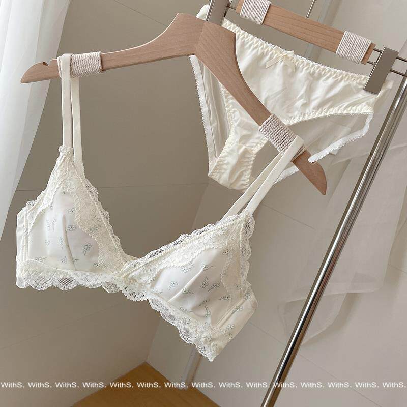 「馥郁的呼吸」法式浪漫~柔软薄杯小胸少女内衣无钢圈内衣套装