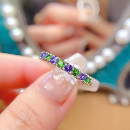 地质大学天然沙弗莱戒指