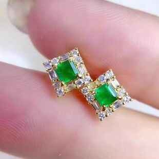 【地大珠宝】天然哥伦比亚祖母绿银耳钉女高净度颜色浓绿