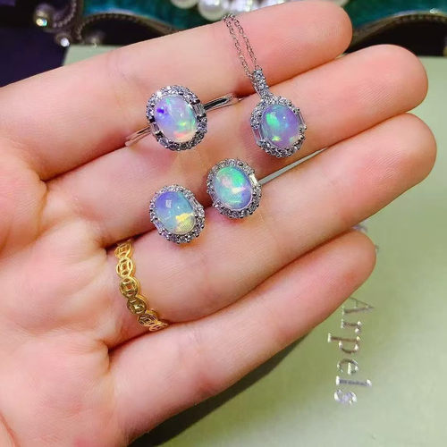 地大珠宝天然变彩欧泊套装满火彩