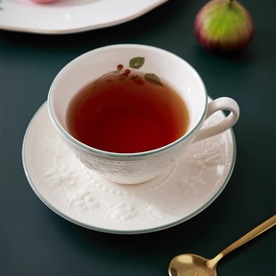 WEDGWOOD威基伍德欢愉假日树莓咖啡杯陶瓷红茶杯碟茶具套装 新婚礼