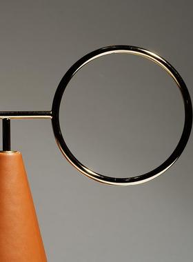 现代轻奢平衡几何摆件样板房展厅茶几玄关边柜衣帽间高档软装饰品