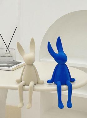 坐姿长耳兔子摆件轻奢简约电视柜酒柜客厅家居高级创意饰品北欧风