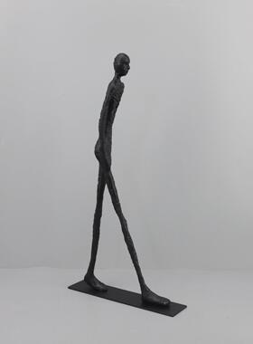 北欧铸铁人物创意摆件玄关电视柜客厅卧室书房样板房家居软装饰品