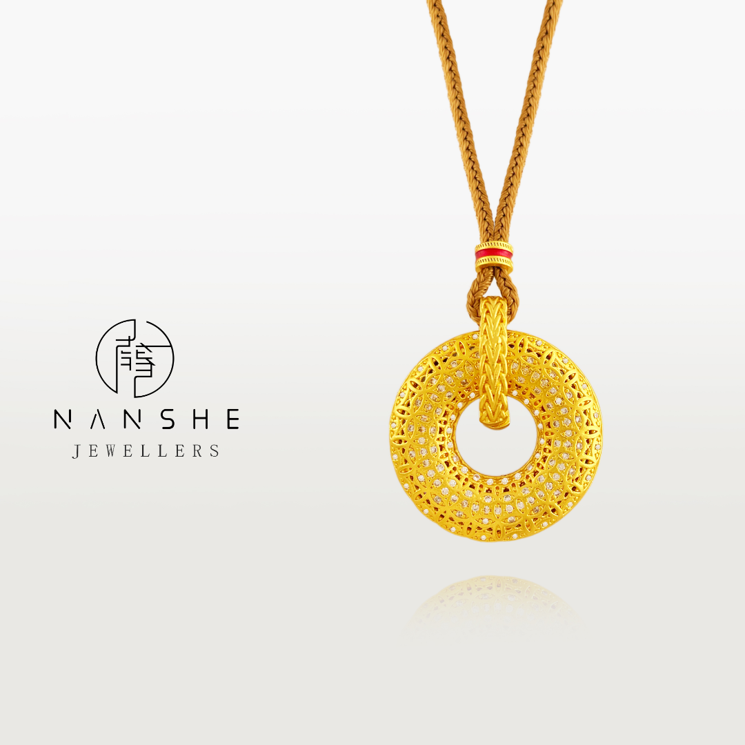 NANSHE/南奢 新中式古法手工花丝钻饰古钱纹平安扣项链 L1688