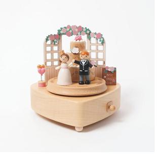 台湾jeancard木质旋转音乐盒创意新婚礼物新结婚卡农女孩情侣公主