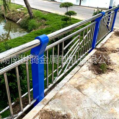 湖南桥梁防撞护栏不锈钢复合管栏杆天桥河道护栏防撞绳索桥梁护栏