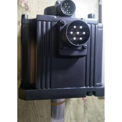 新的带包装CDT伺S服保电机HC-F352HC-SF353修一年