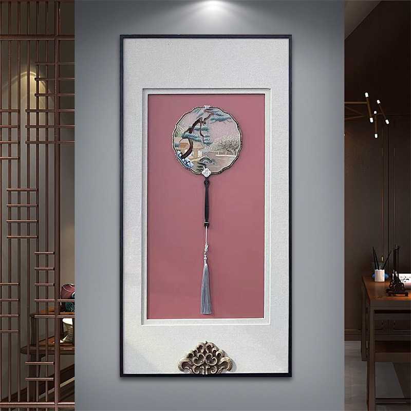 新中式入户玄关装饰画国潮绣花扇花鸟挂画高级感走廊过道古风刺绣图片