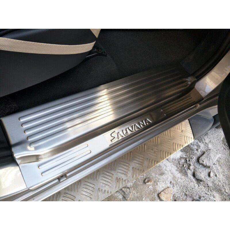 2015-2020新款福田萨瓦纳汽车专用改装饰门槛亮条不锈钢迎宾踏板