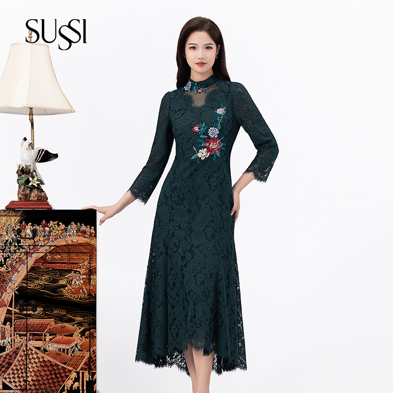 SUSSI/古色23秋商场同款墨绿色蕾丝圆领刺绣高腰显瘦连衣裙女