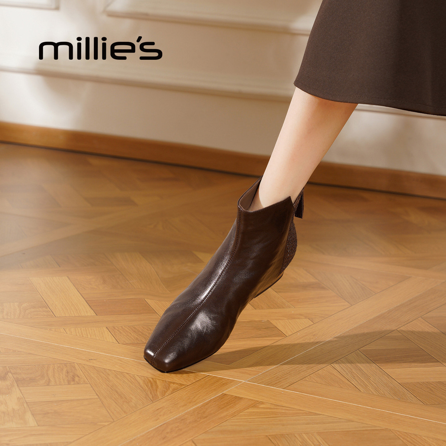 MILLIE'S/妙丽2026秋冬新款英伦风切尔西靴尖头法式百搭及踝靴