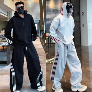 秋季潮牌三条杠休闲运动套装男时尚百搭连帽卫衣两件套潮流宽松男