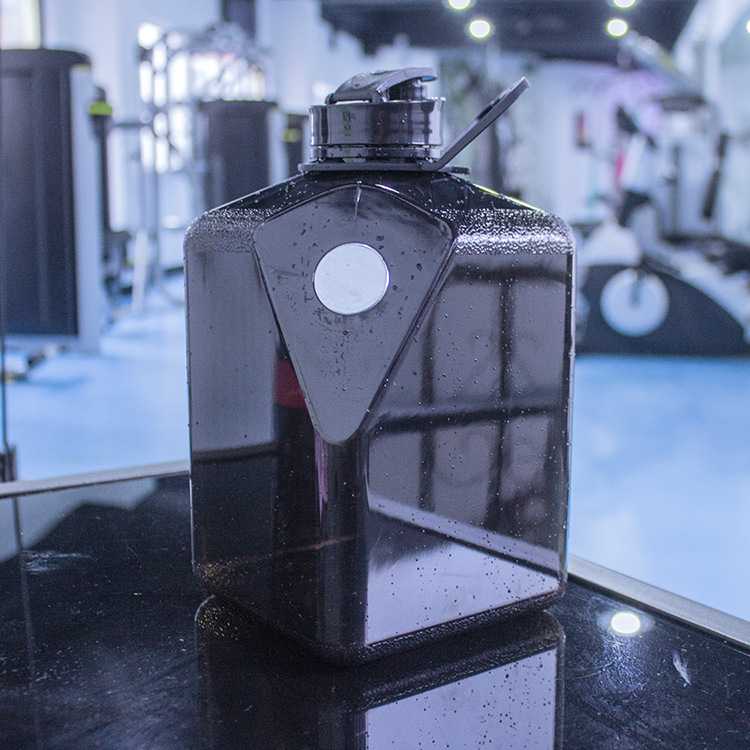 2700ml四方水壶大容量带磁铁便携式拍照手机水樽创意健身房运动杯