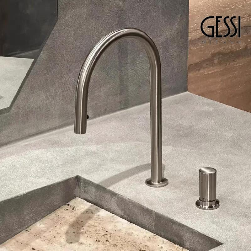 意大利GESSI双孔水龙头全铜可抽拉旋转岛台面盆冷热坐式分体龙头