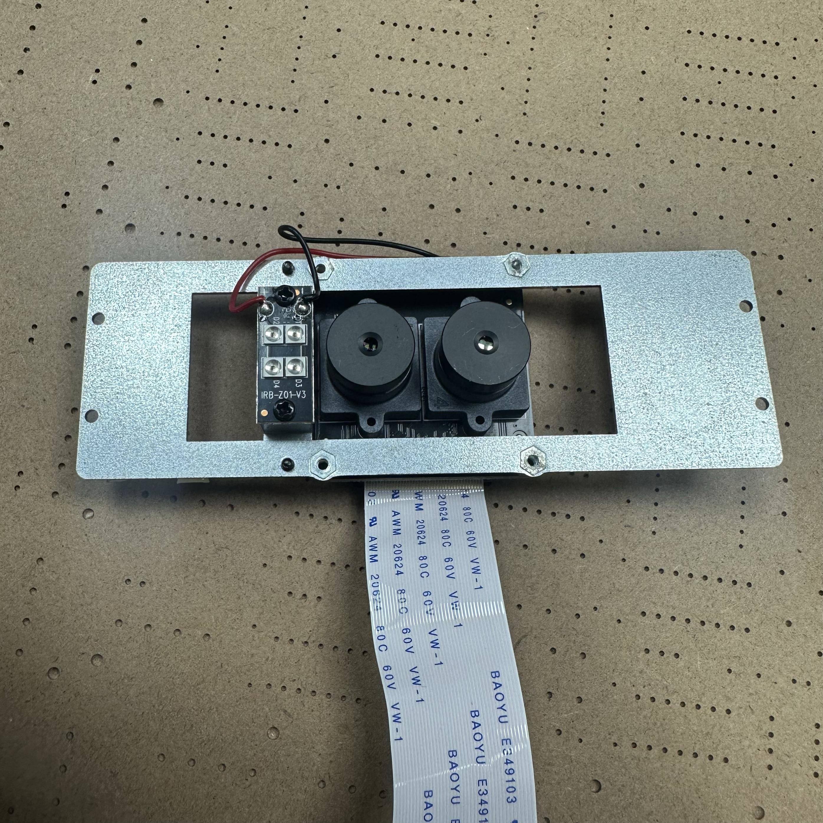 拆机双目摄像头 mipi接口 芯片为gc2093+gc2053 研究价 无资料