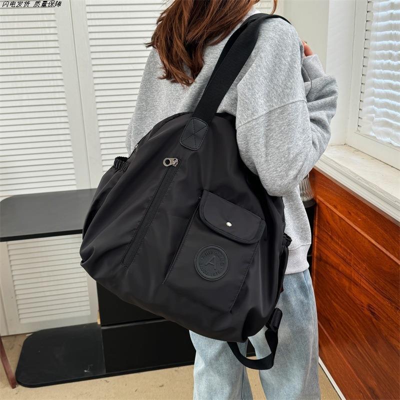 女士外出短途旅行包双肩背包旅游