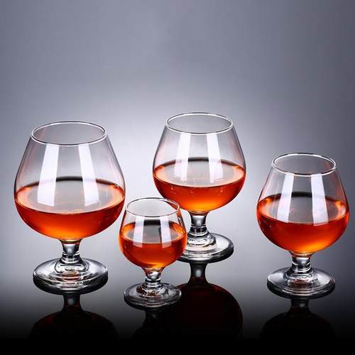 白兰地杯二两玻璃洋酒杯白兰地矮脚红酒杯威士忌家用仙桃白酒杯子