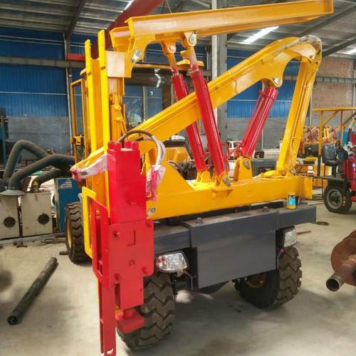 高速公路液压打拔钻一体机 加装空压机装载式波形护栏打桩机