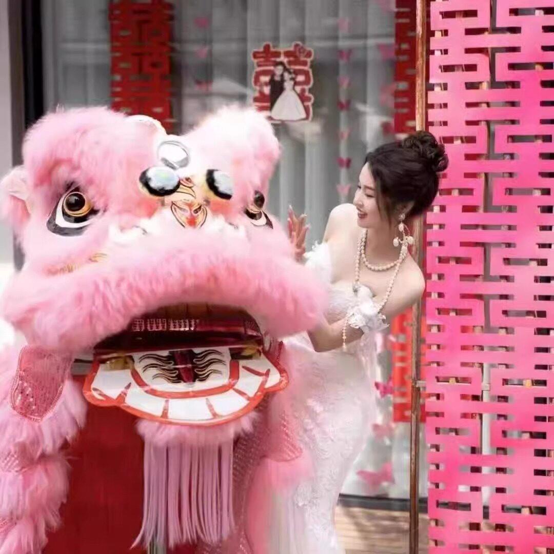 国潮舞狮道具澳洲羊毛粉色醒狮婚房婚礼布置拍照专用南狮社火道具