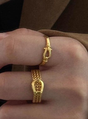 小红书同款马蹄扣表带戒指女款食指戒光面马蹄环扣百搭指环对戒