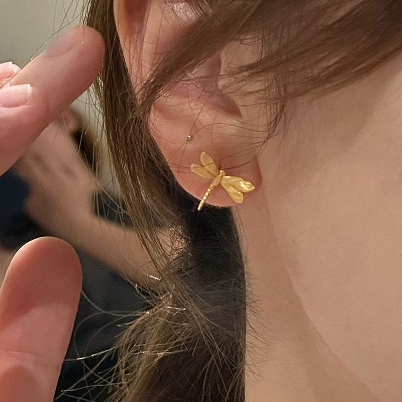 小红书同款迷你灵动蜻蜓耳钉磨砂质感高级感唯美清新文艺风耳饰女