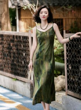 西子/【彩墨绘】桑蚕丝红云纱花瓣领油画绿新中式连衣裙/CQYF025