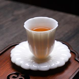 陶瓷茶具功夫小茶杯闻香品茗杯轻奢 羊脂玉白瓷花瓣主人杯单杯中式