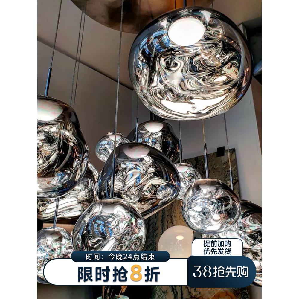 复式楼楼梯长吊灯熔岩灯北欧设计师现代创意别墅客厅挑空餐厅吧台