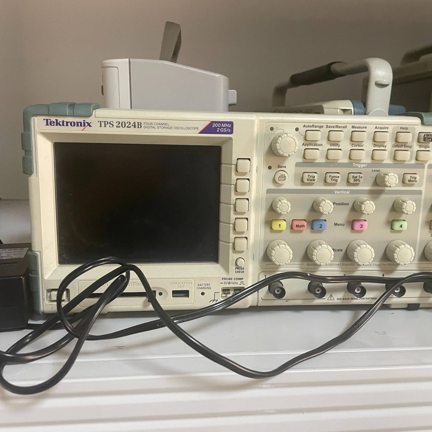 议价泰克Tektrox TPS2024B隔离示波器，功能正常