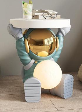 太空人宇航员客厅装饰托盘带灯摆件电视柜装饰品轻奢乔迁新居礼物