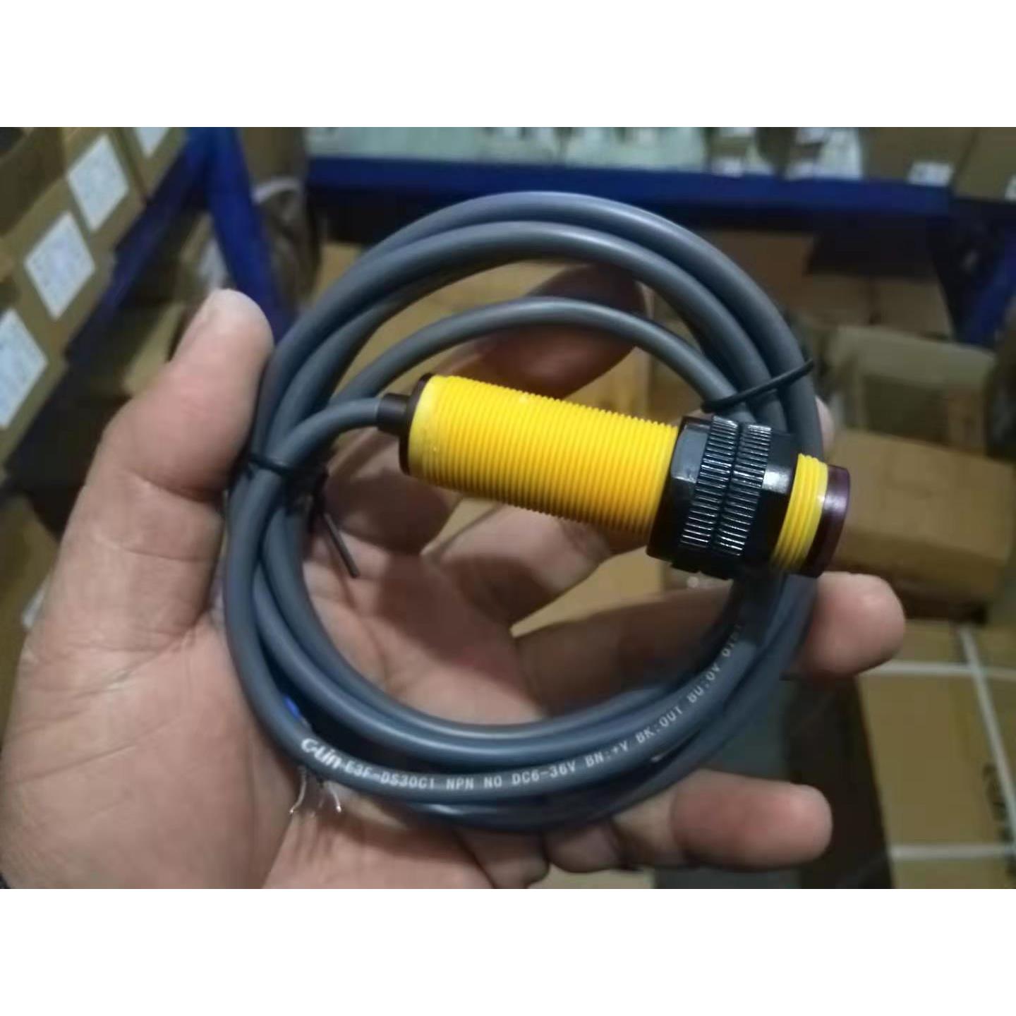 含税 欣灵牌 E3F-DS30C1直流三线DC6-36V常开NPN漫反射型光电开关