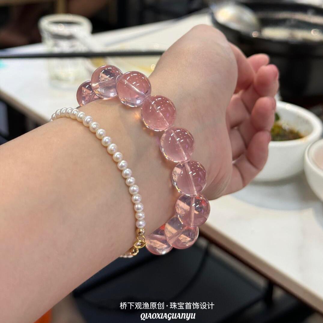 马达加斯加粉水晶手錬女马粉果冻招桃花粉晶手錬芙蓉石手串送礼物