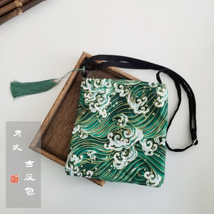 新款汉元素男式汉服包袋斜挎包流苏小包古风单肩布包背包搭配古装